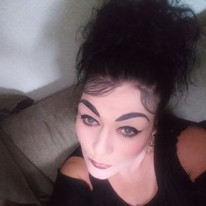 Meet your Posher, Sherry